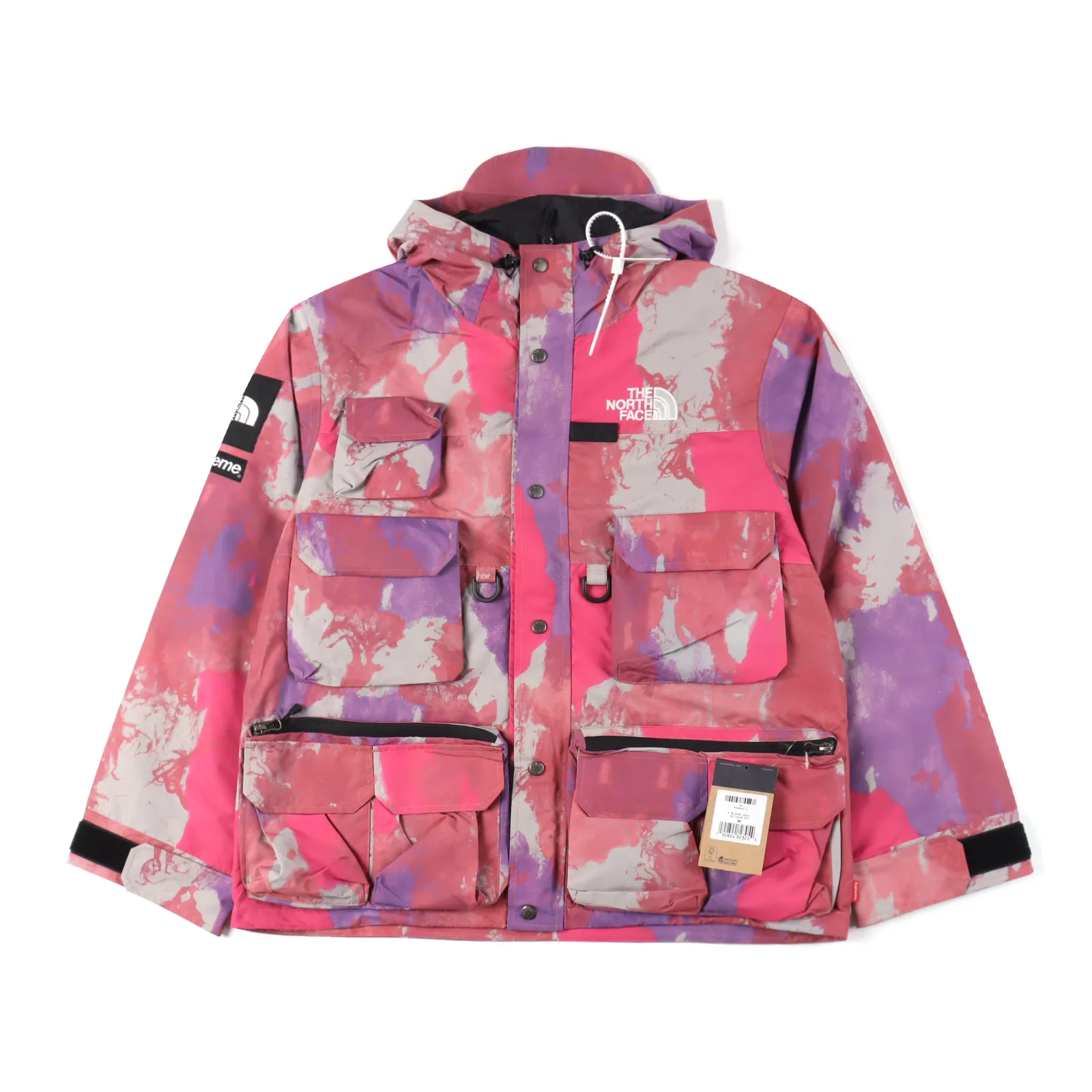 Supreme X The North Face/北面TNF 聯名多口袋網眼衝鋒衣                全新批次 Supreme與The North Face每年的合作一直都是萬眾矚目，近日，它們正式公佈了2020年春季新品系列。