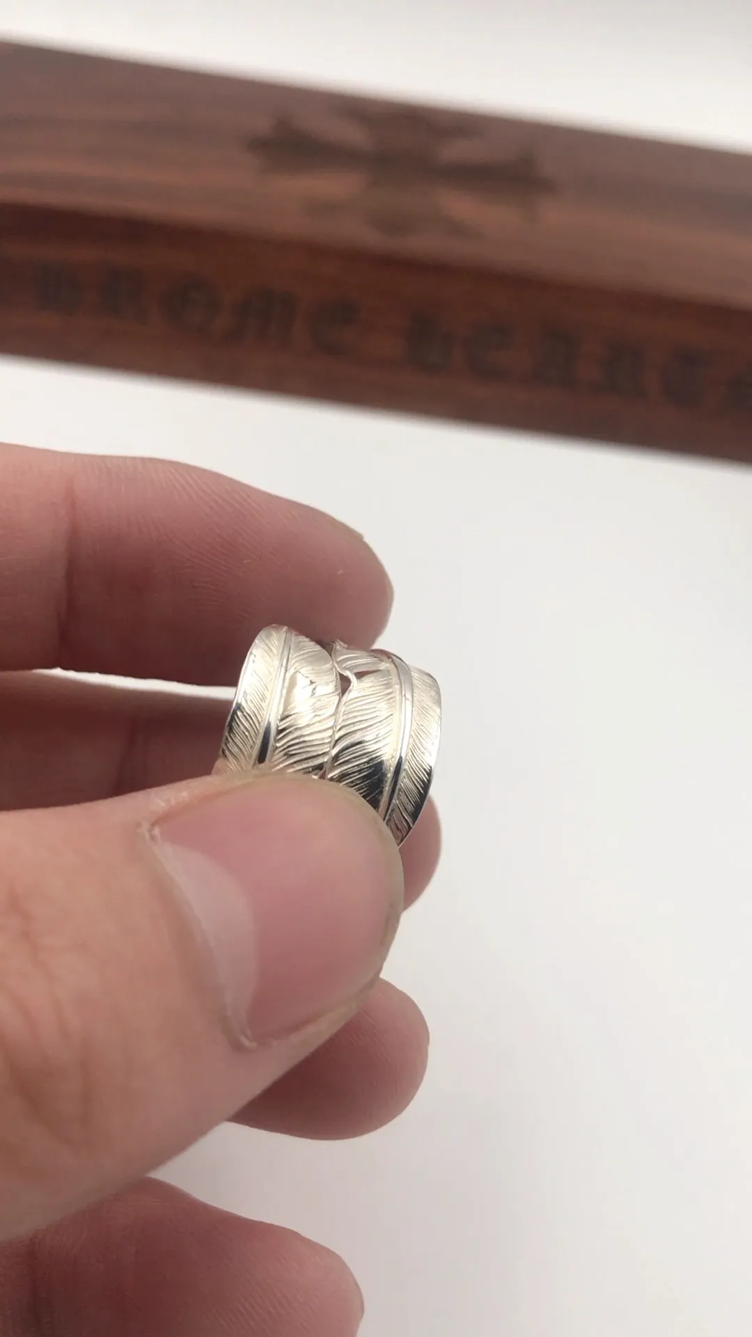 高橋羽毛戒指！