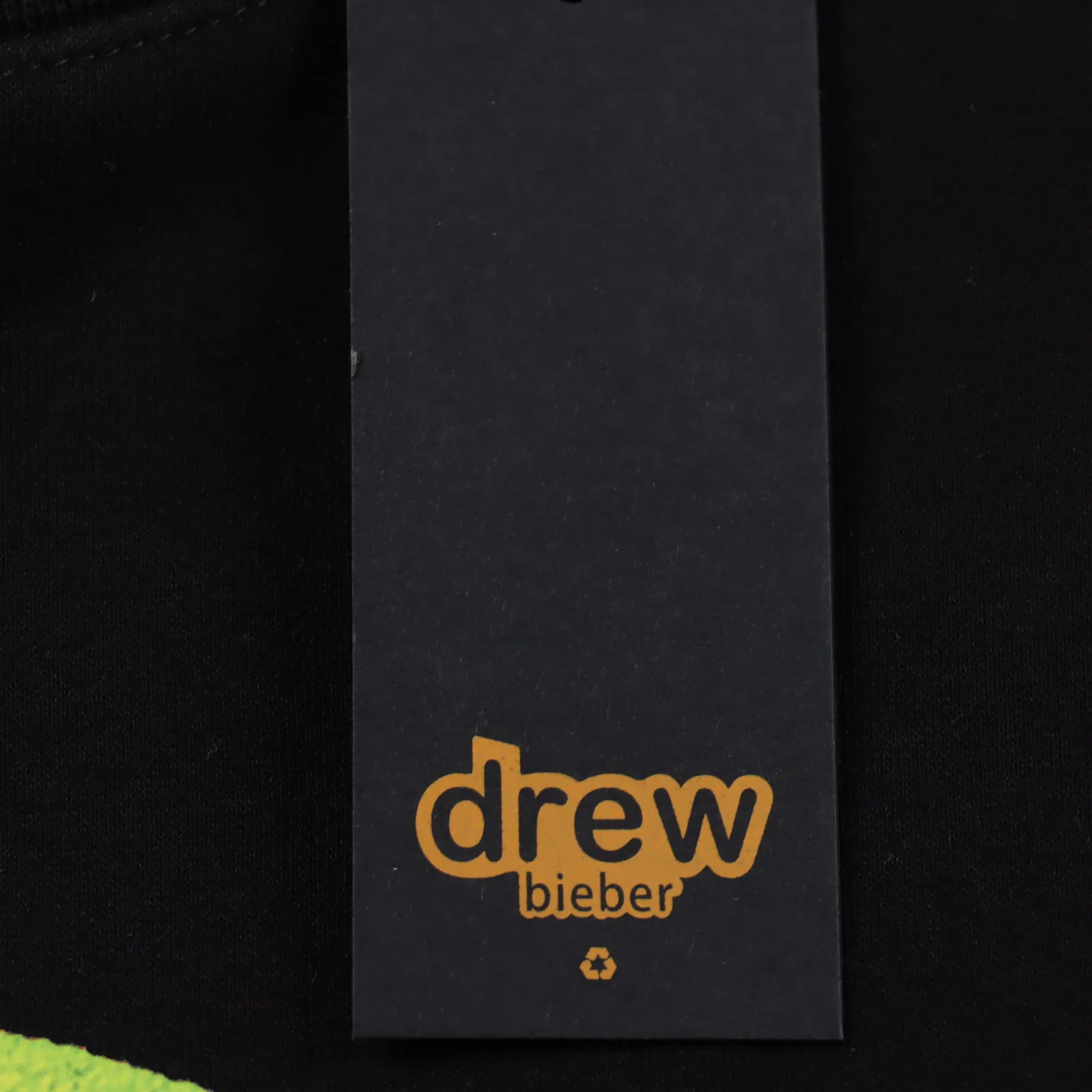 DREW HOUSE 24FW 網球圓領衛衣 面料DREW圓領衛衣用的是100%純棉針織面料,衣身面料克重約,螺紋1*1豎排定織定染對色。