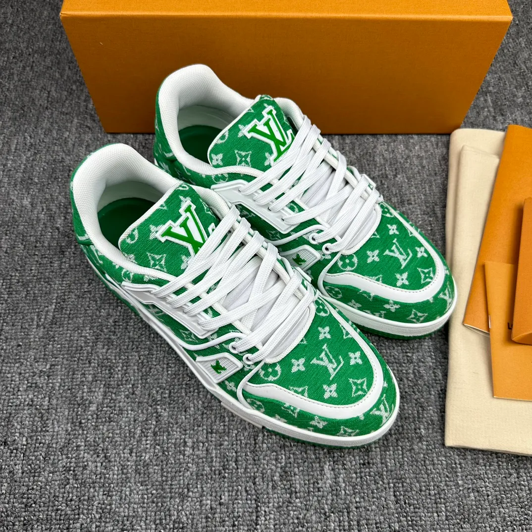 1v 驢牌  trainer 白綠 情侶款