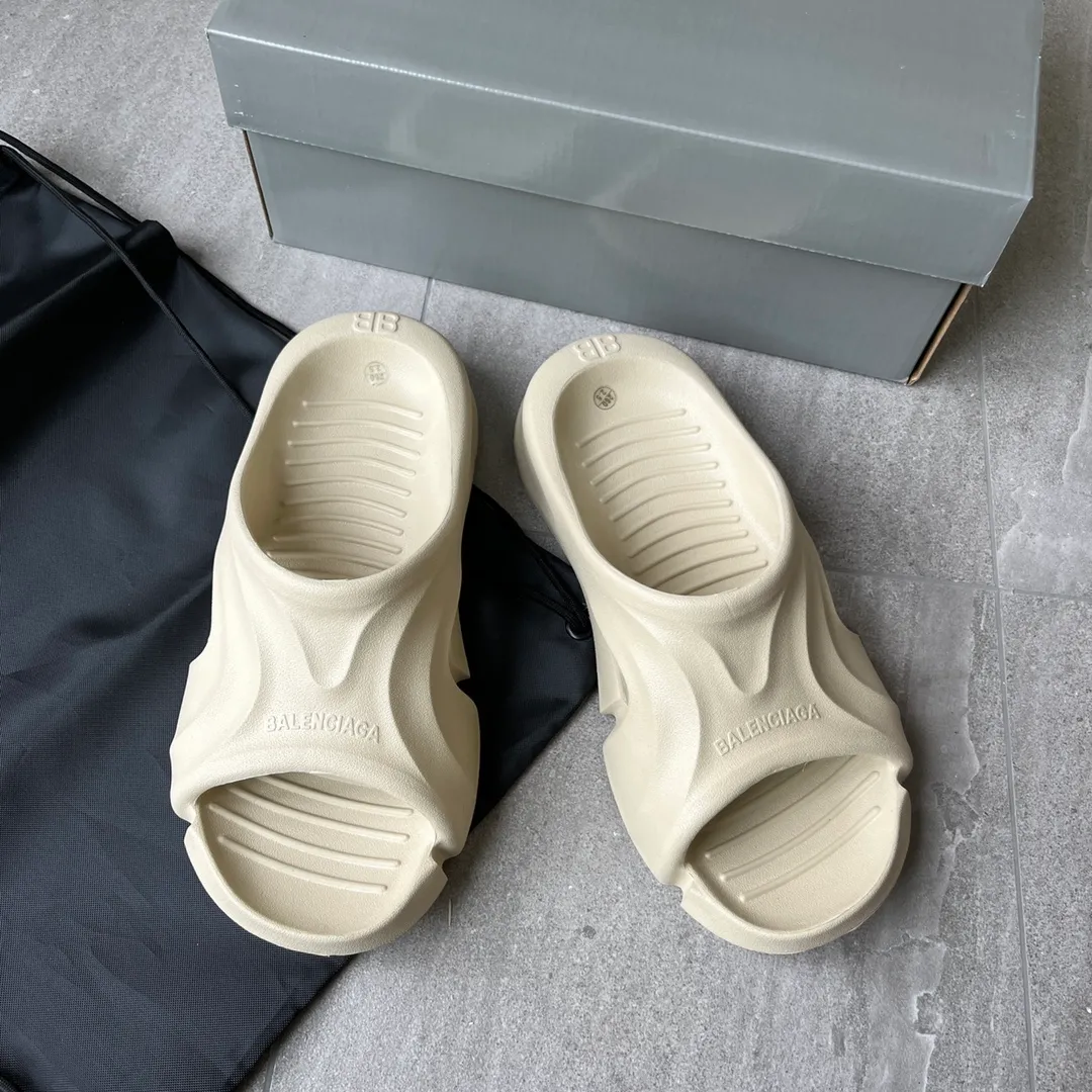 頂級#Balenciaga拖鞋 巴黎世家 Logo Pool Sides 夏季時裝週拖鞋 原鞋購入開發 全套包裝 官*正確版原*級 原*一致版型。