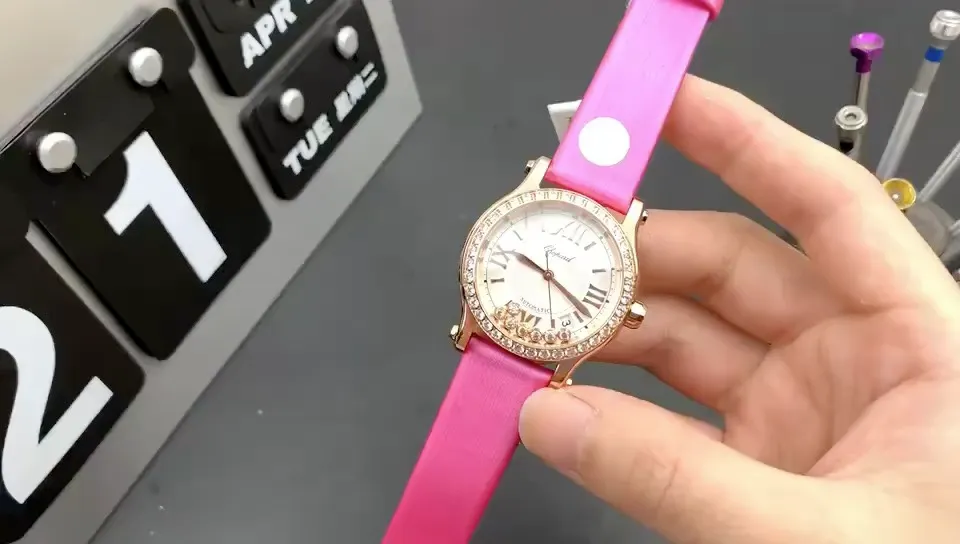 《YF》正品開模 新品推出 蕭邦快樂鑽278559-3003 採用手工絲綢帶無法掩飾的奢華感 YF一直追求與原裝一致 不胡亂修改任何原裝沒有的款式。