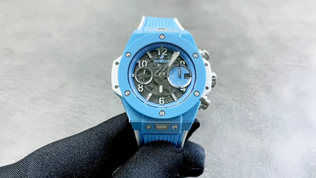 恒寶HUBLOT宇舶表重磅發布全新 BIG BANG UNICO 蒂芙尼藍色腕錶 全新突破, 彩色陶瓷，獨步表壇，無人能敵。 