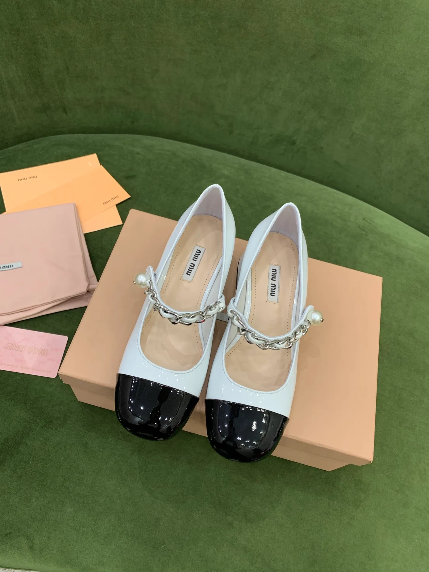 🌟 miumi*新款公主少女風瑪麗珍系列👠方頭撞色系列復古又時髦 鏈條元素⛓️鑲嵌針織 超減齡！